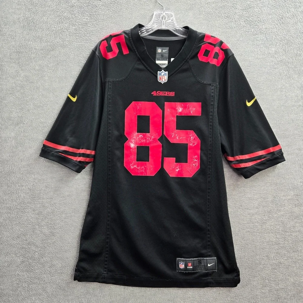 San Francisco 49ers Men Jersey Black Red‎ Small Vernon Davis 85 Nike Swoosh Logo